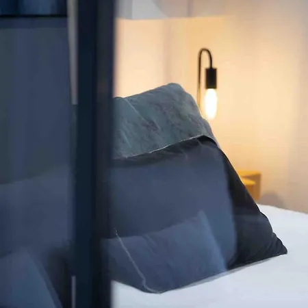 Gulf Of St Tropez 3 Rooms, Garden, Private Pool Apartment *