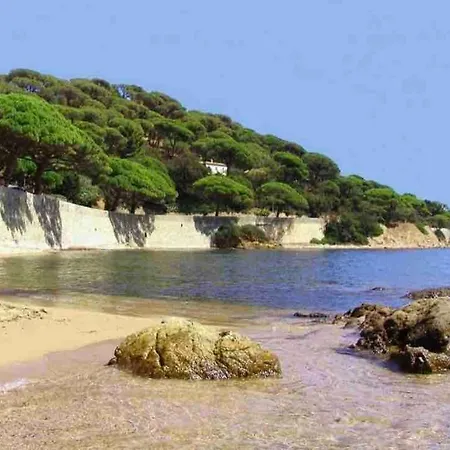 Gulf Of St Tropez 3 Rooms, Garden, Private Pool Apartment *
