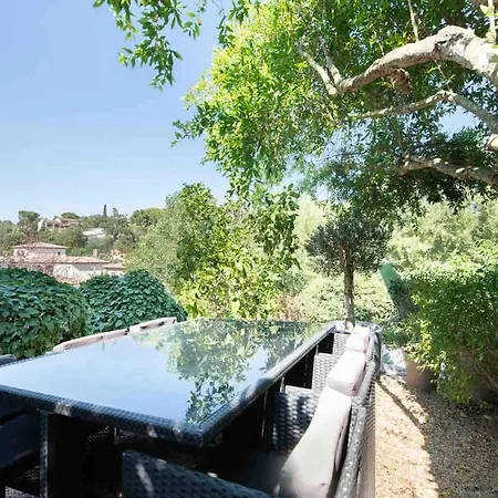 Gulf Of St Tropez 3 Rooms, Garden, Private Pool Apartment